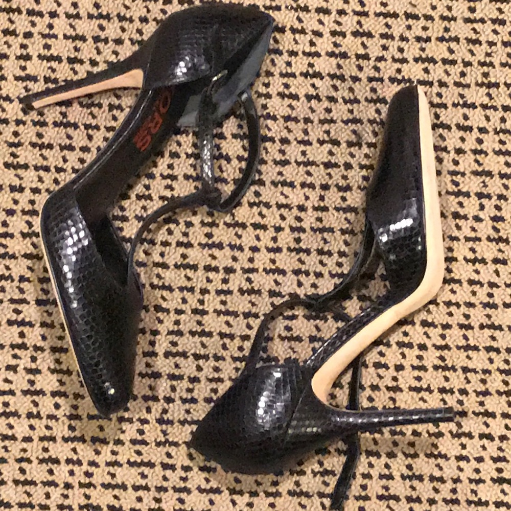 Michael Kors black shoes size 8.5